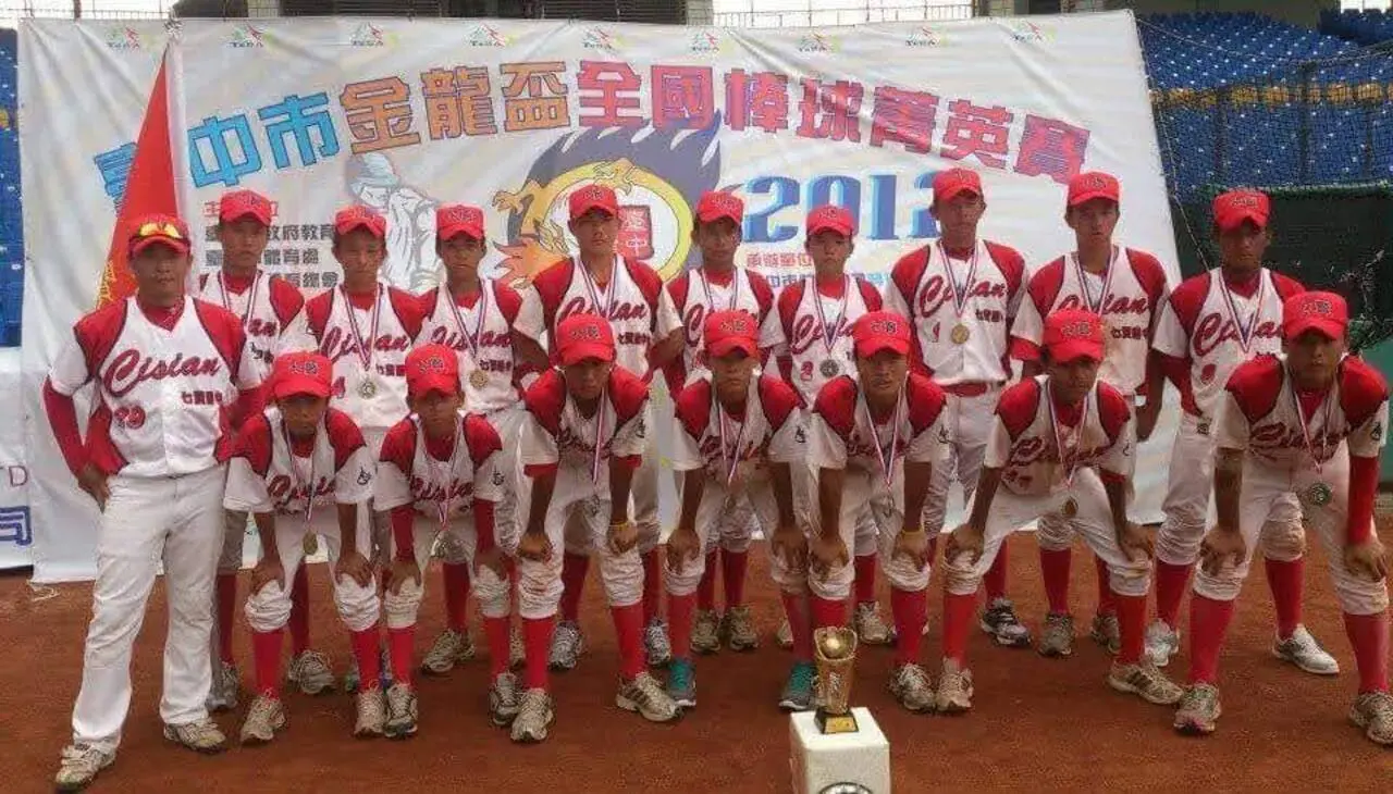 真田整合行銷主理人陳俊龍，過去帶隊參加2012金龍盃菁英賽